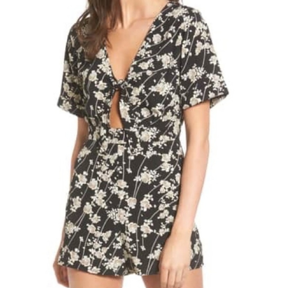 Dee Elly Floral Tied Bust Floral Romper